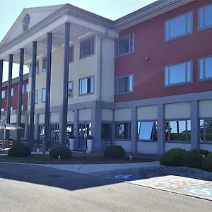 Poppi Hotel